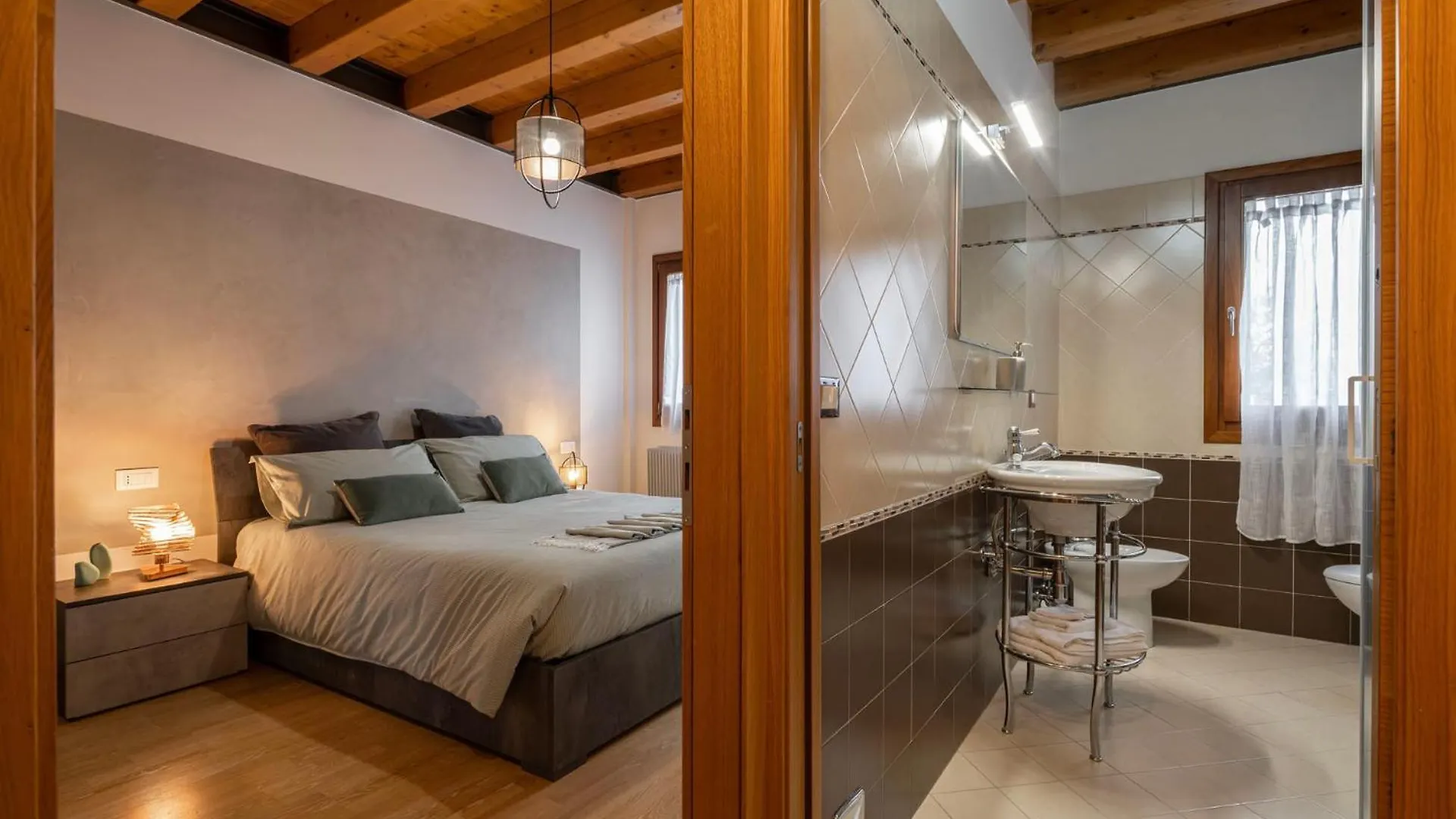 Venezia-Suite HemingwayA Pochi Passi Outlet Noventa di Piave Appartamento